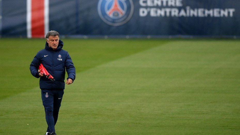 Francia Detuvieron Al Entrenador Del Psg Y Su Hijo Acusados Por