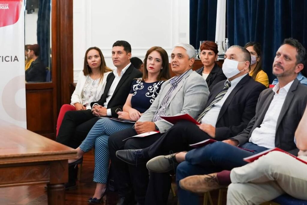 Por una justicia cerca de la gente 346a56f1 4d41 468e 9be0 6ad352292fa8