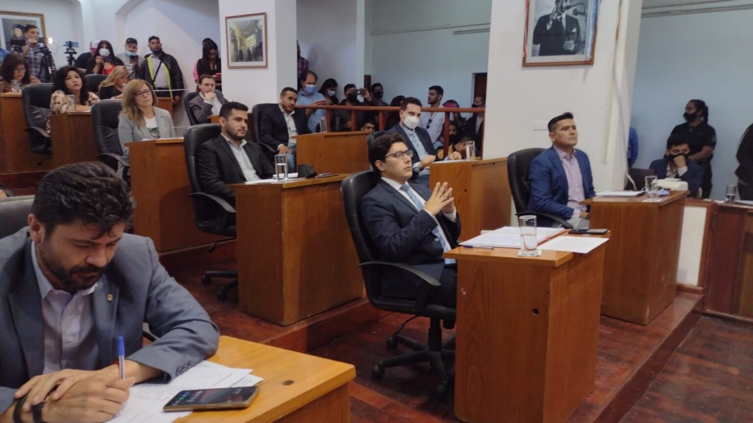 Enrique Balmaceda enfrentará el juicio político sin ser suspendido 590131964