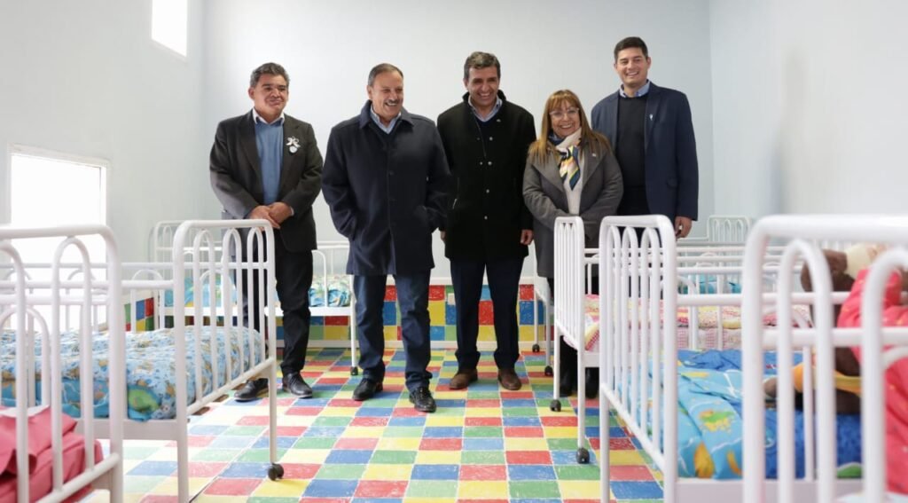 831108551 e1653787954750