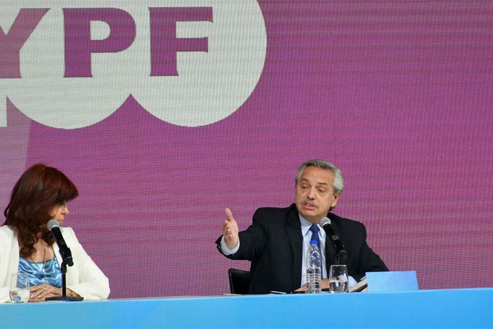 Alberto Fernández: “Argentina tiene una oportunidad de tener un gran futuro” 552232 ypf iv na