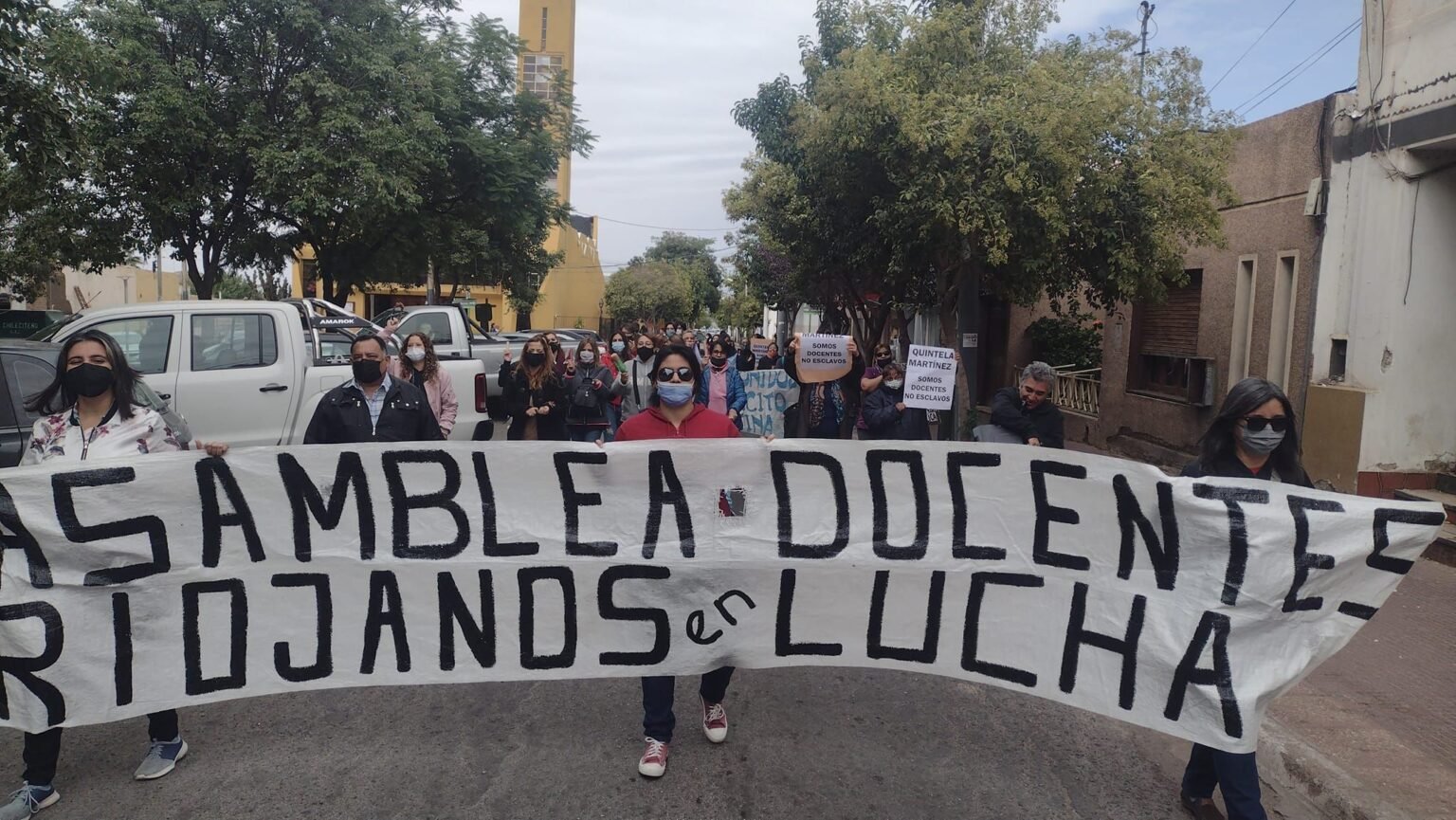 Docentes: Advierten por posibles descuentos y sumarios para quienes realicen paro 220329 1649364621