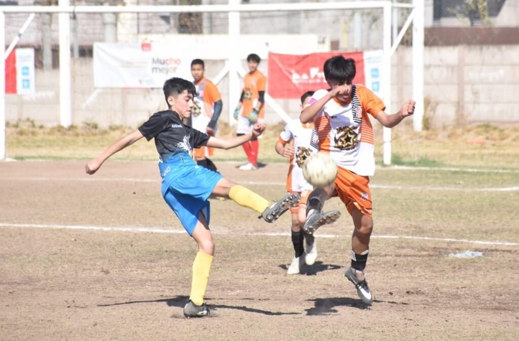 El fútbol definió sus representantes de capital para la Etapa Provincial de los Juegos Evita 3 image