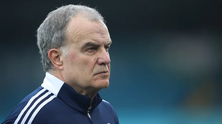 Marcelo Bielsa rechazó la oferta del Santos de Brasil: las versiones detrás de su negativa ALEY5CP2HNFBPI5MWMZDYKPPFA
