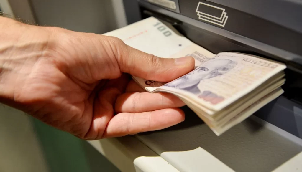 pesos cajero e1663379988631