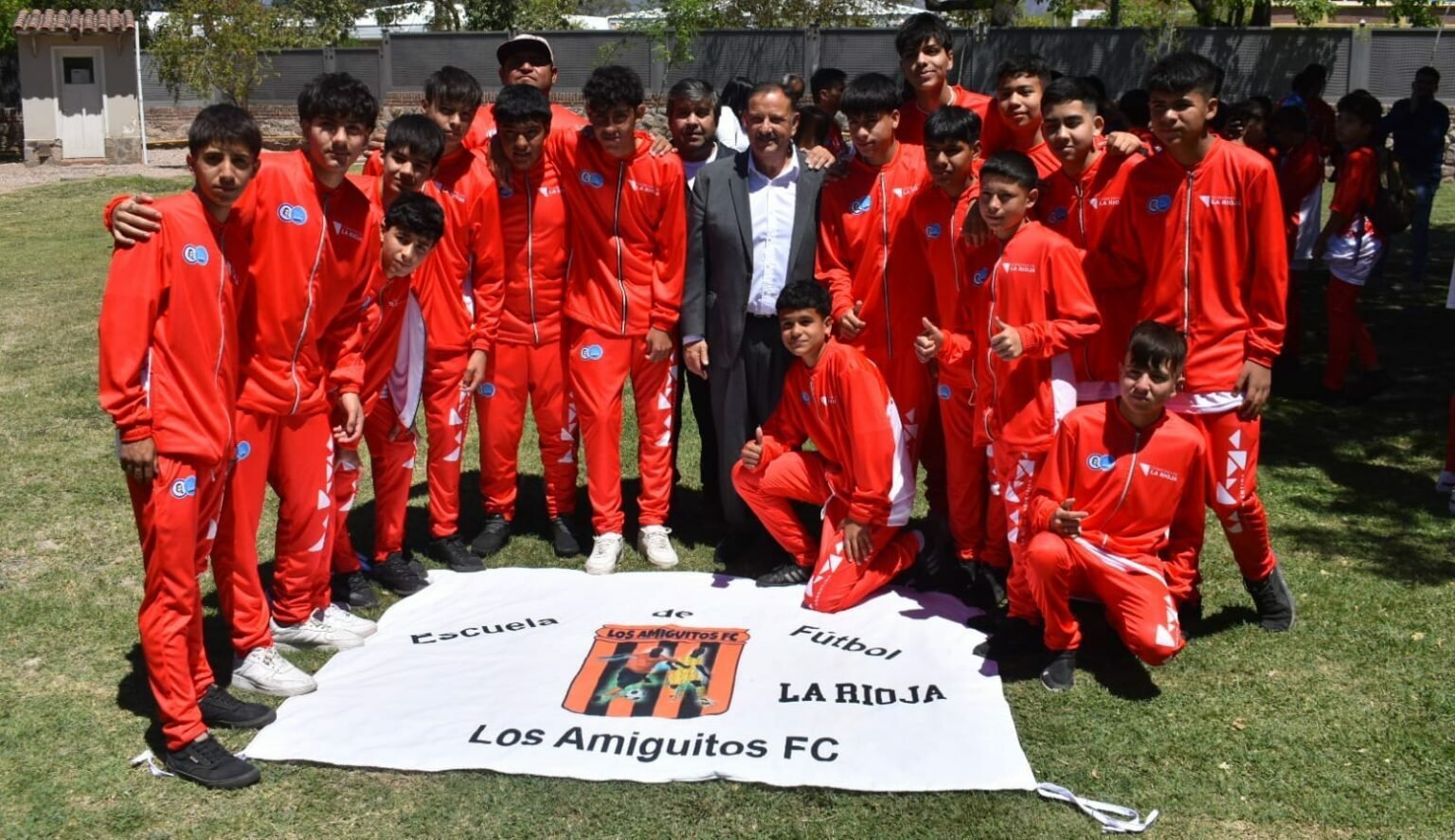 Juegos Evita: 750 jóvenes atletas riojanos y riojanas viajan a Mar del Plata 311026336 5490130964368300 4173297717580465233 n e1666404480295