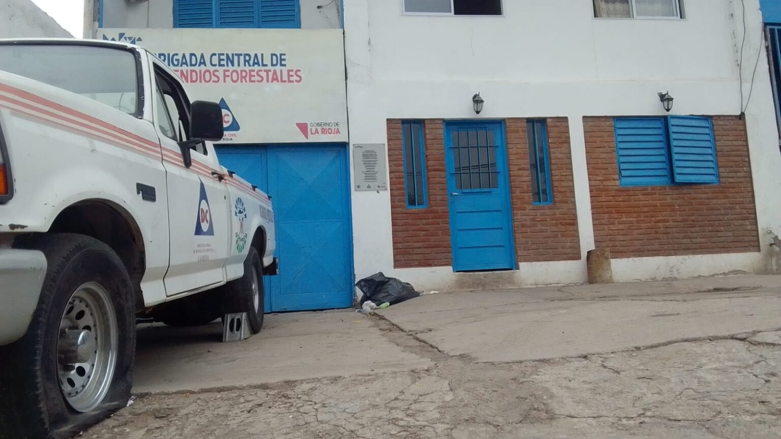 La Brigada de Incendios Forestales continúa reclamando mejoras en las condiciones de trabajo WhatsApp Image 2022 10 31 at 10.04.00