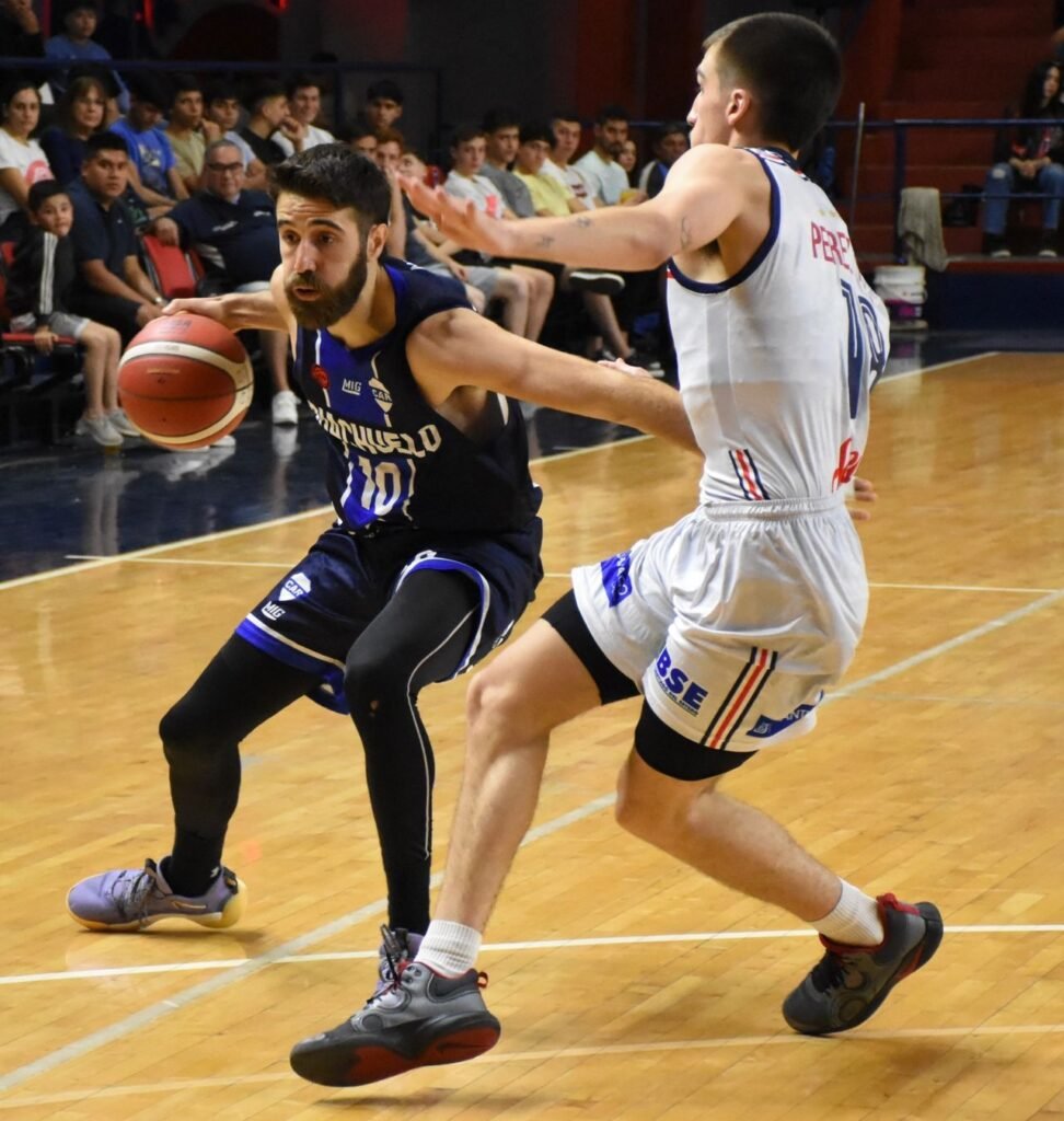 Básquetbol: Riachuelo no pudo con Quimsa en Santiago 1 image