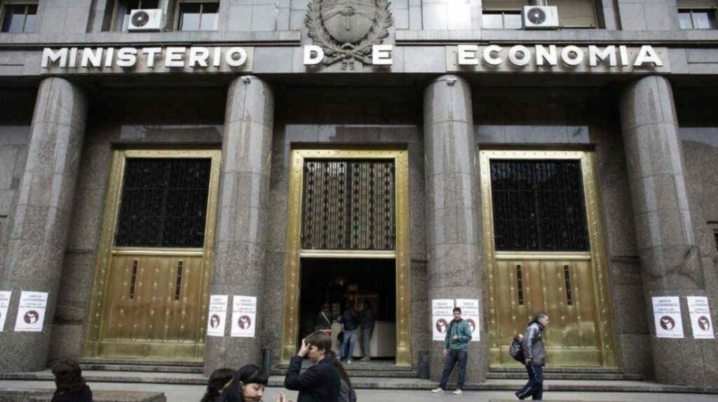 ministerio de economia 1000 1100