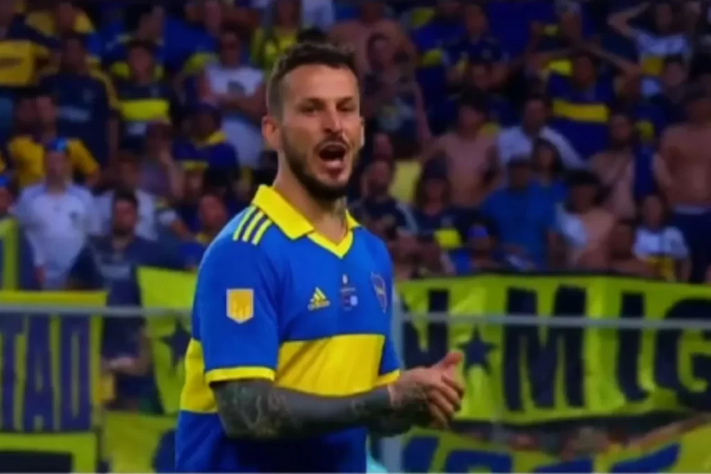 Trofeo de Campeones. Racing-Boca: se conocieron las sanciones para todos los expulsados en la escandalosa final 525WVCVDKFHFHJMECLAM75NNS4