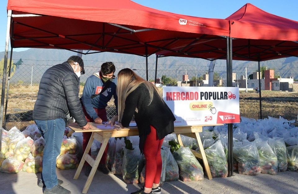 Lanzaron el Mercado Popular «Acompañarte» con productos a menor costo 247134465