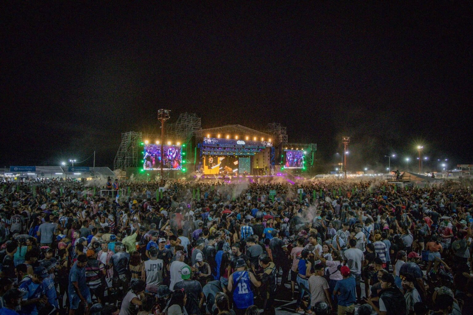 Con entradas agotadas, 20 mil riojanas y riojanos le subieron la temperatura a la cuarta noche de la Chaya IMG 20230213 WA0039