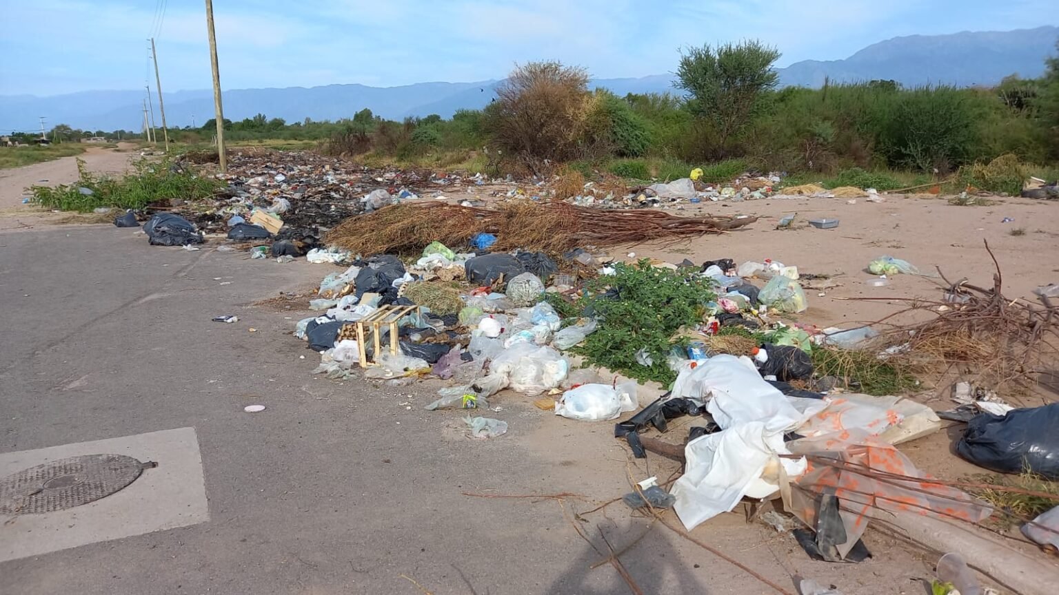 Alfredo Menem sobre la desidia en los barrios capitalinos: «Los vecinos no tienen la culpa de la ineficiencia del municipio» WhatsApp Image 2023 02 21 at 10.30.56