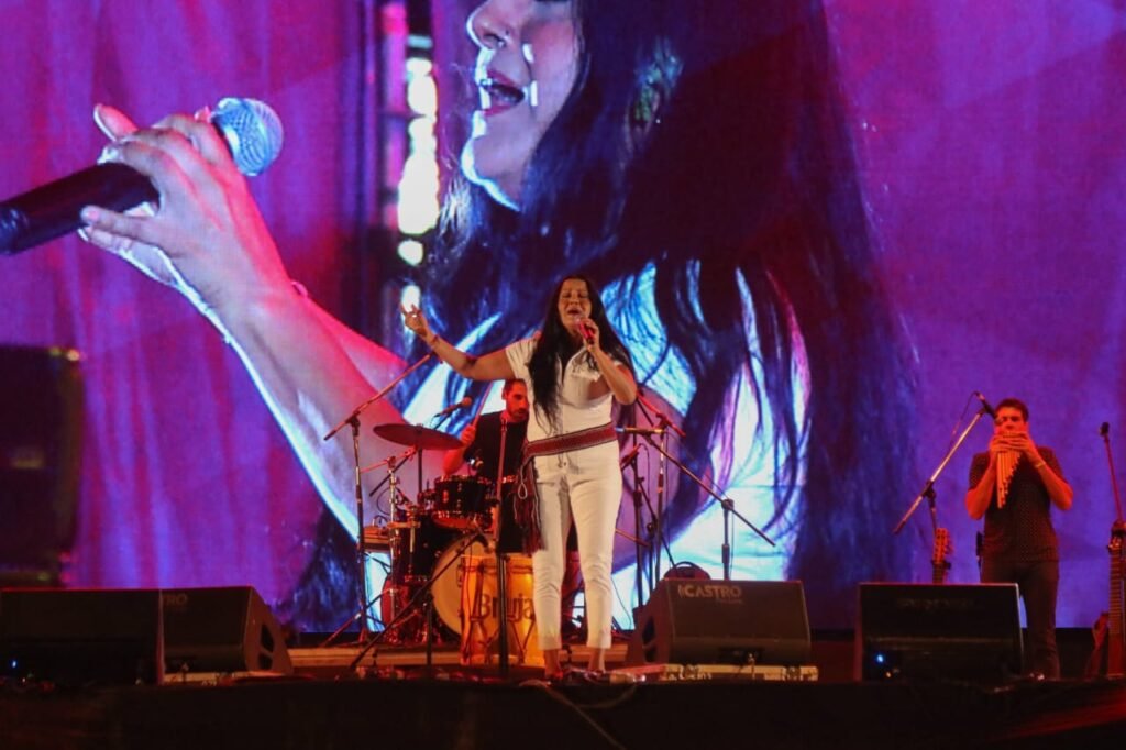 e2dbde06 e4db 4da6 bf3f f846cd8c6f5e