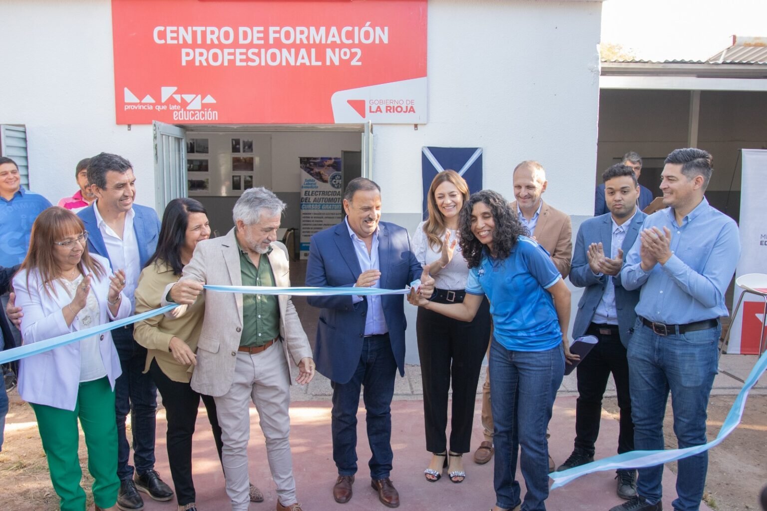 El gobernador Ricardo Quintela dejó inaugurado el Centro de Formación Profesional N° 2 WhatsApp Image 2023 03 30 at 15.12.17