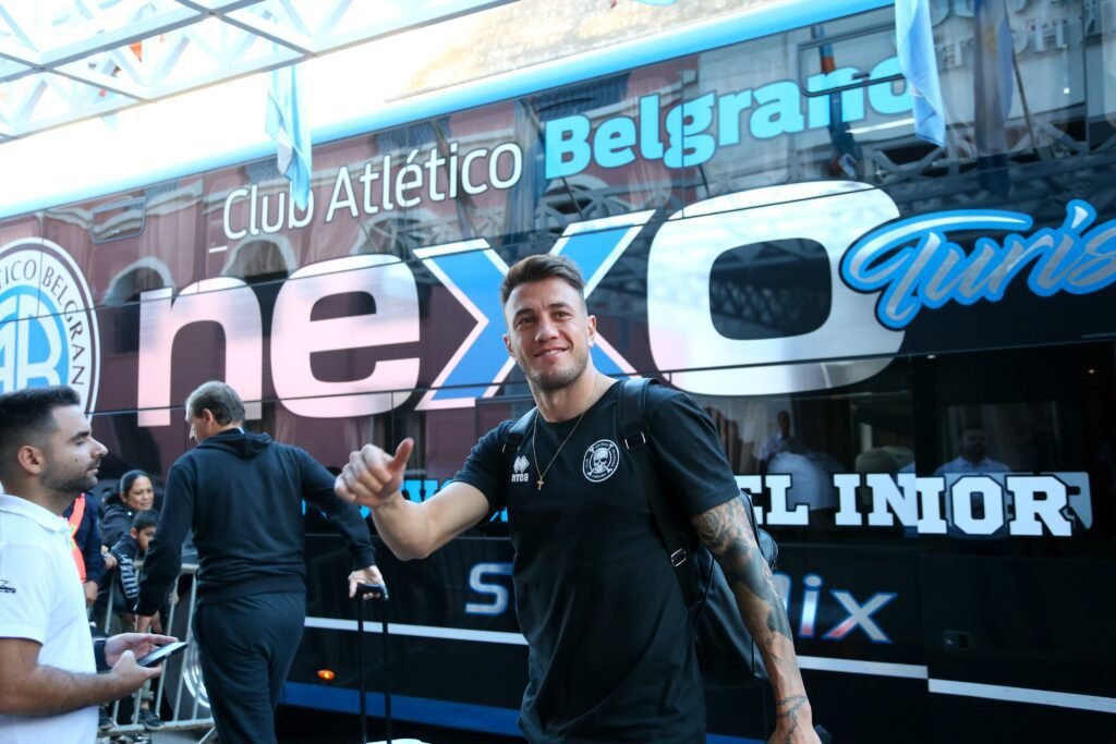 Belgrano ya está en La Rioja para disputar el partido por Copa Argentina 2 Ful5AS4WAAA7EsW