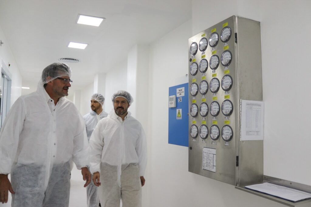 Laboratorios “Beta” realiza inversiones en la provincia 2 WhatsApp Image 2023 04 04 at 09.06.49