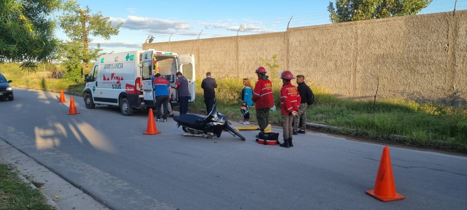 Motociclista derrapó y sufrió lesiones que no revistieron gravedad WhatsApp Image 2023 04 17 at 19.12.31