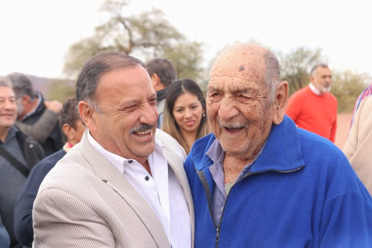 El gobernador Quintela inauguró nuevas obras de acceso al agua para un mejor desarrollo