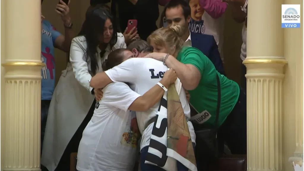 Senadores aprobaron de forma unánime la Ley Lucio para prevenir la violencia contra las infancias ley lucio senadojpg