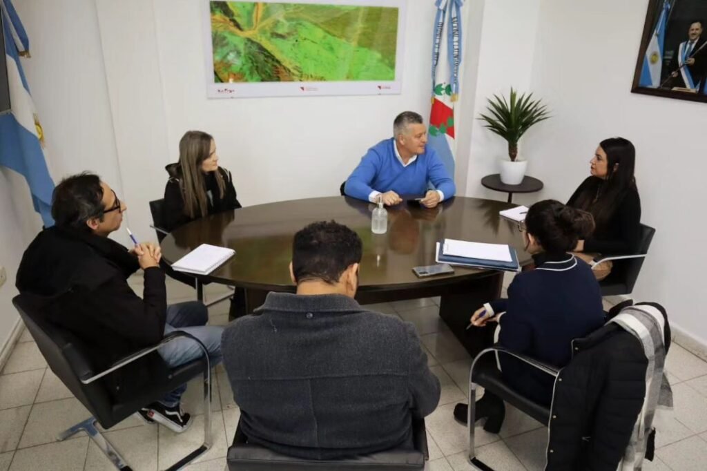 Gustavo Luna: “La inversión privada es la clave para el desarrollo turístico de La Rioja” 353664109 596137115967379 9189178720381458081 n