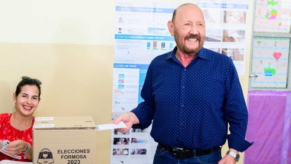 Aplastante ventaja de Insfrán en el arranque del escrutinio Insfran