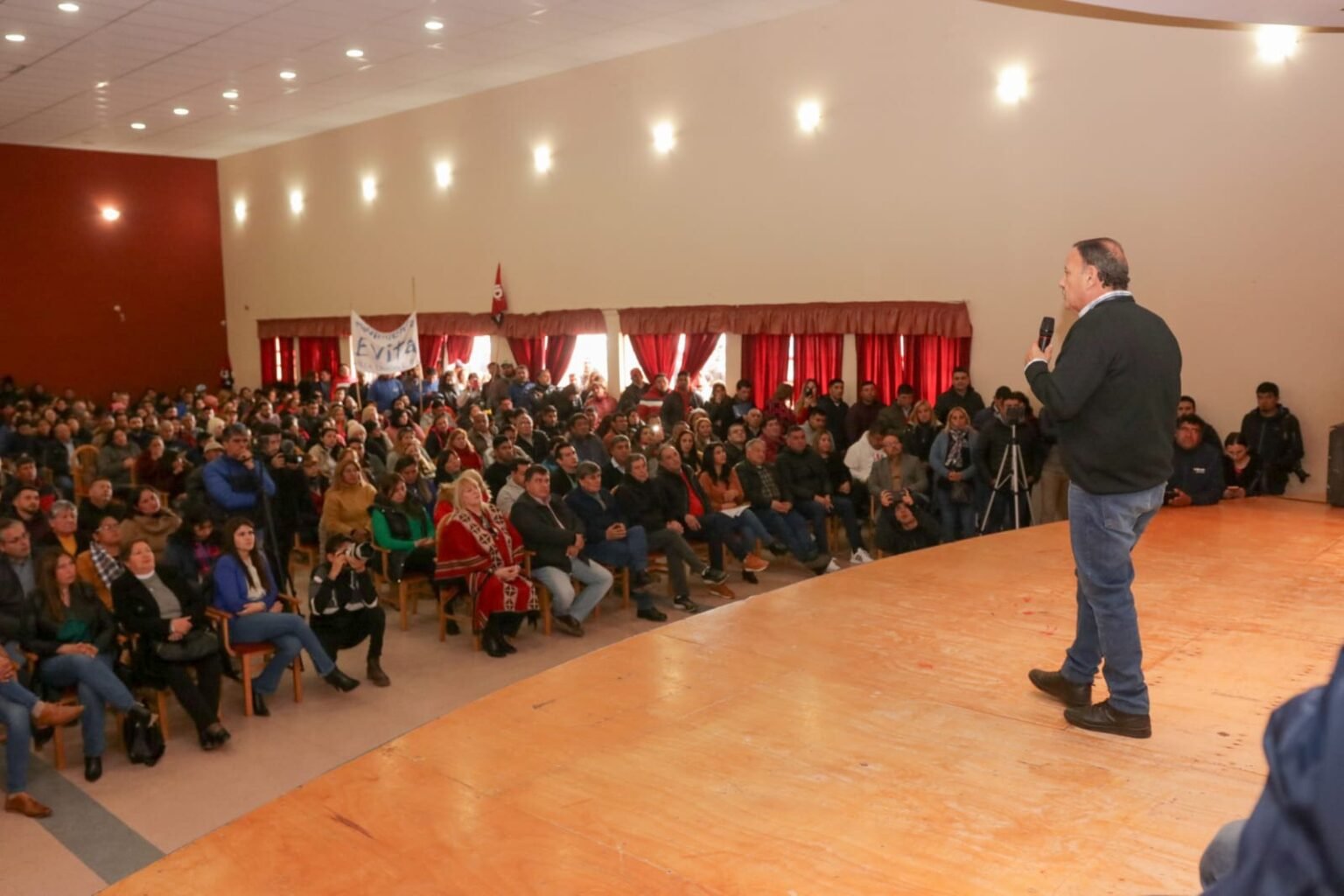 Quintela: «Unidas y unidos reconstruyamos el país y sigamos construyendo la provincia que nos merecemos» WhatsApp Image 2023 07 11 at 7.54.16 PM