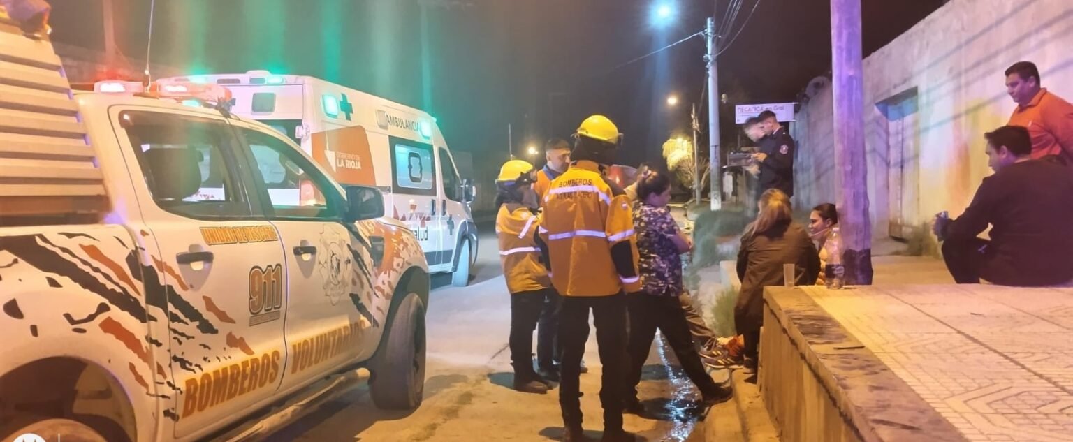 Una niña fue embestida por una motociclista cuando cruzaba Avenida 20 de Mayo WhatsApp Image 2023 08 21 at 8.49.54 AM