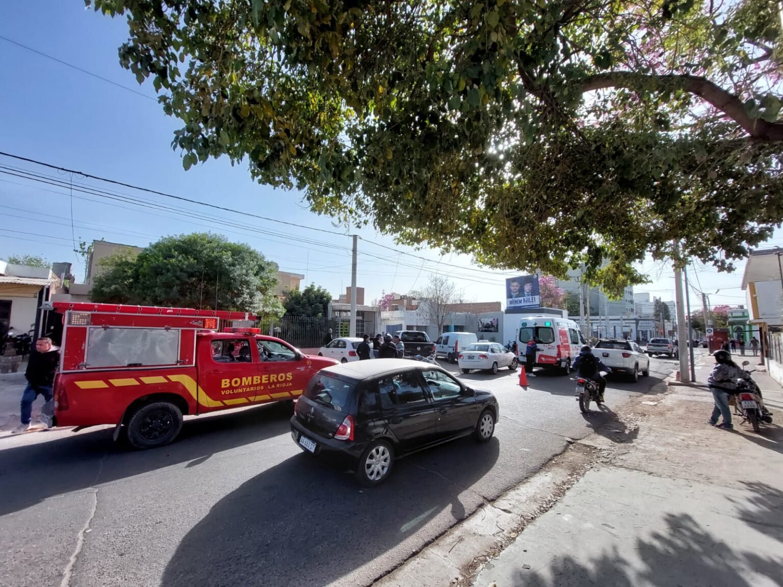 Un siniestro con lesiones leves se registró en transitada avenida capitalina WhatsApp Image 2023 08 24 at 10.50.33 AM