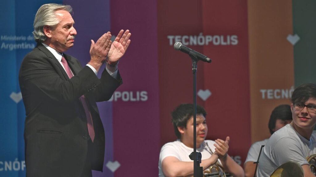 El Presidente aseguró que los pagos al FMI con DEG de Qatar darán «más tranquilidad» alberto5