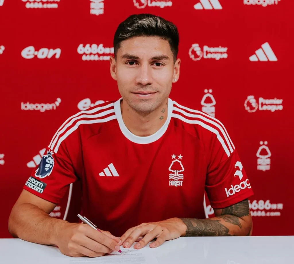Gonzalo Montiel fue presentado en el Nottingham Forest montiel 1jpg