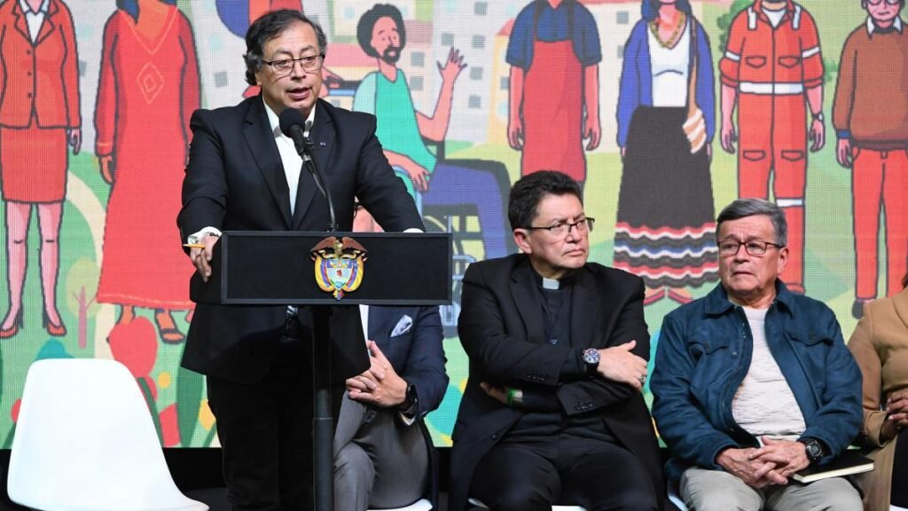 Petro dijo que la campaña que lo llevó al gobierno «no recibió dinero ilícito» petro1