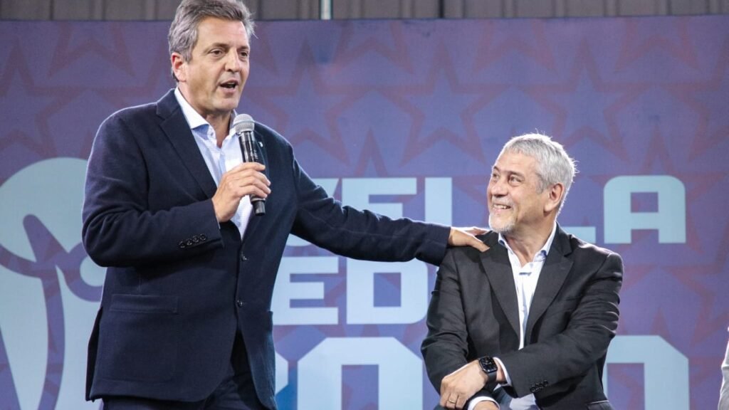 Massa encabezó un acto de postulación de Avellaneda como sede del Mundial de Fútbol 2030 20230923 093356