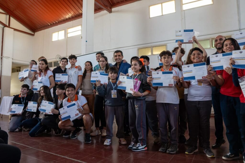 Estudiantes riojanos camino a la instancia Internacional de Olimpiadas de Matemática IMG 20230916 WA0008