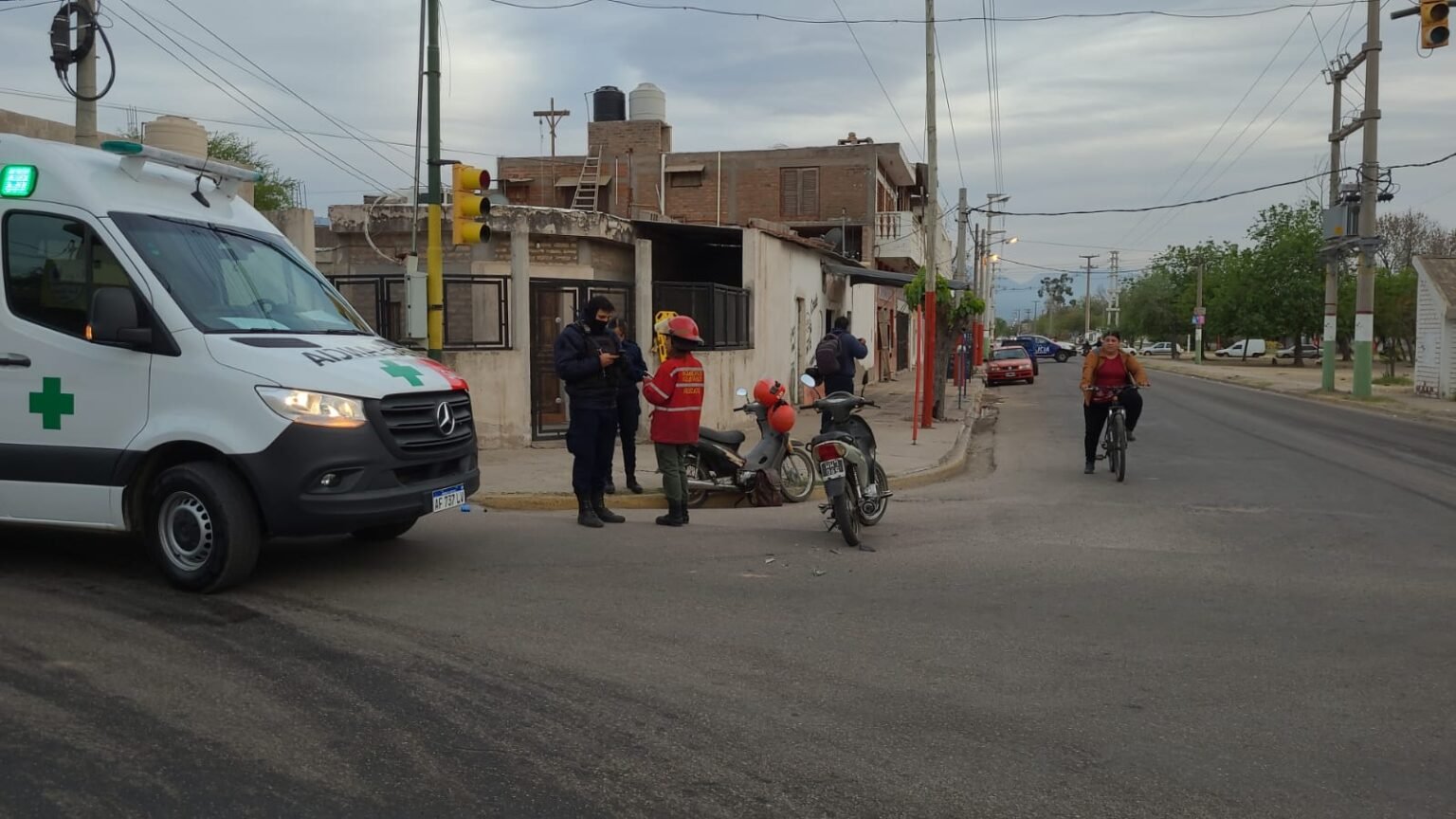 Automovilista chocó a un cartero en la zona del macrocentro y se dio a la fuga WhatsApp Image 2023 09 06 at 8.49.32 AM