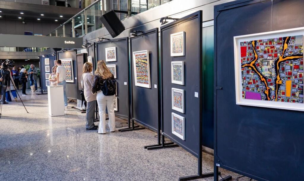 “Metáforas en Color”: Última muestra del Ciclo Expositivo de “Fronteras Abiertas” en la Cámara de Diputados de la Nación WhatsApp Image 2023 09 20 at 8.05.27 AM