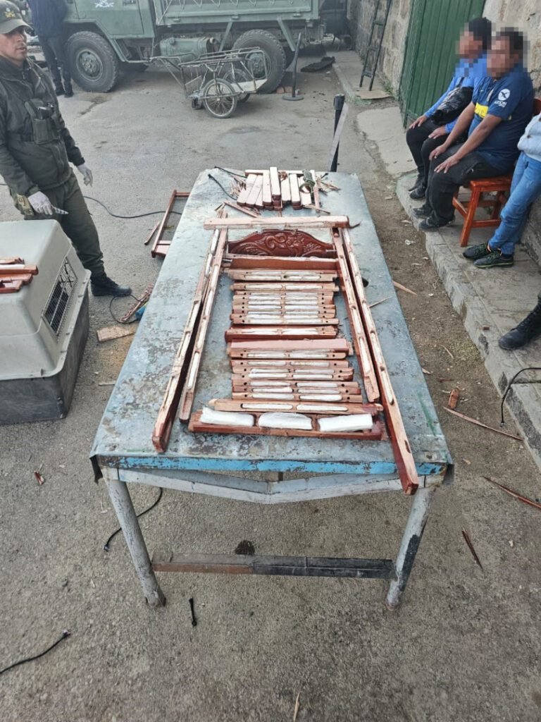 gna cocaina en las maderas de reposeras 00