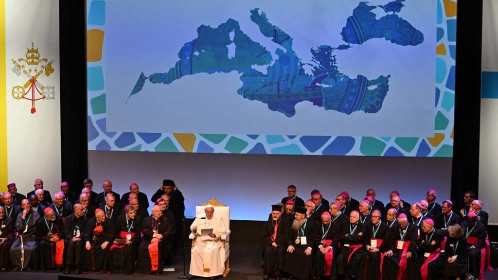 Francisco afirmó que Europa tiene la «responsabilidad» de afrontar la inmigración papa europa