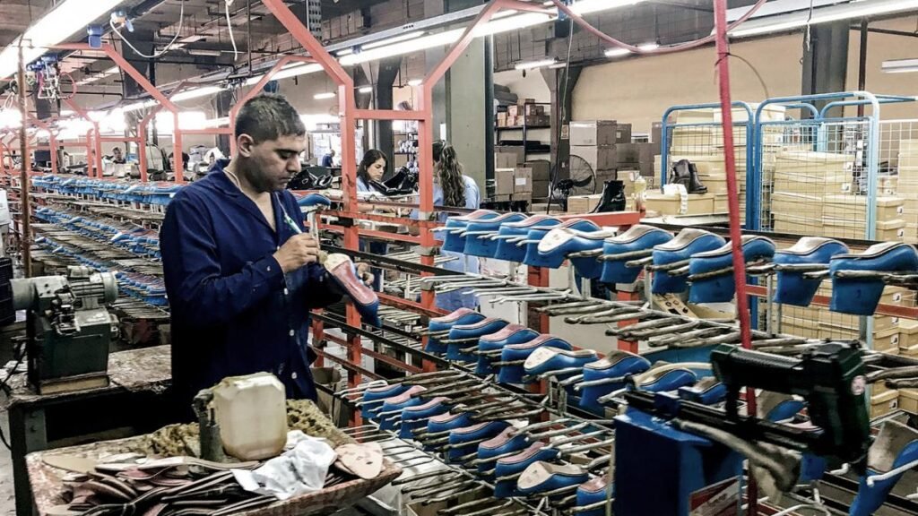 Aprobaron un aumento del 32,2% del salario mínimo salario minimo