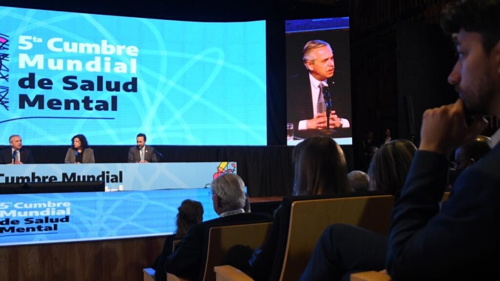 Alberto Fernández dijo que es «imperioso y esencial» tratar el tema de la salud mental 651ec19954156 1200