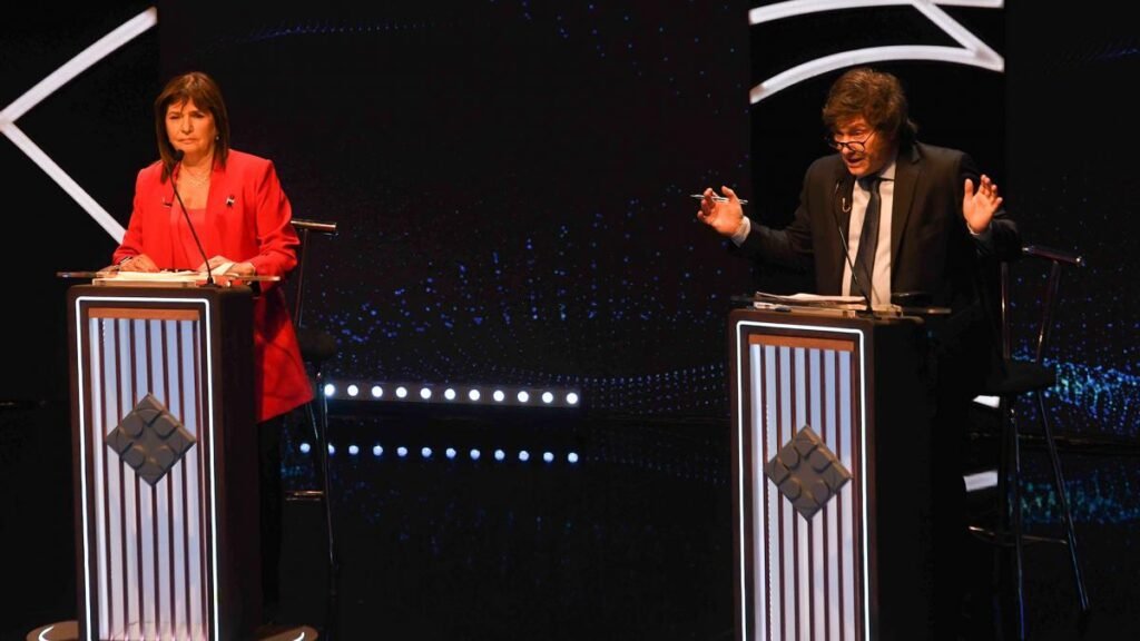 «Insultás a los que no piensan como vos, les decís mogólico y viejo meado», le dijo Bullrich a Milei 652365a1757a4 1200