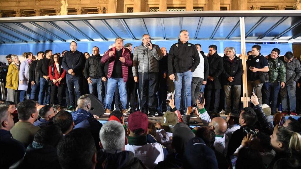 La CGT advierte sobre Milei: «El pirómano nunca puede ser luego el bombero» CGT