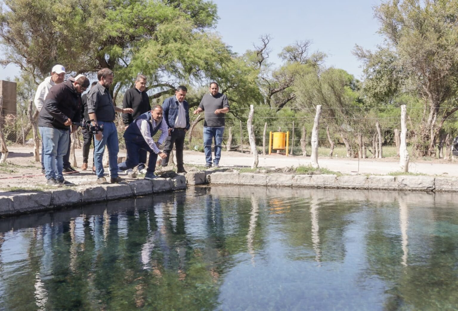 Presentan proyecto de un espacio con aguas termales para contribuir al desarrollo de los emprendimientos locales en Ambil IMG 20231014 WA0007