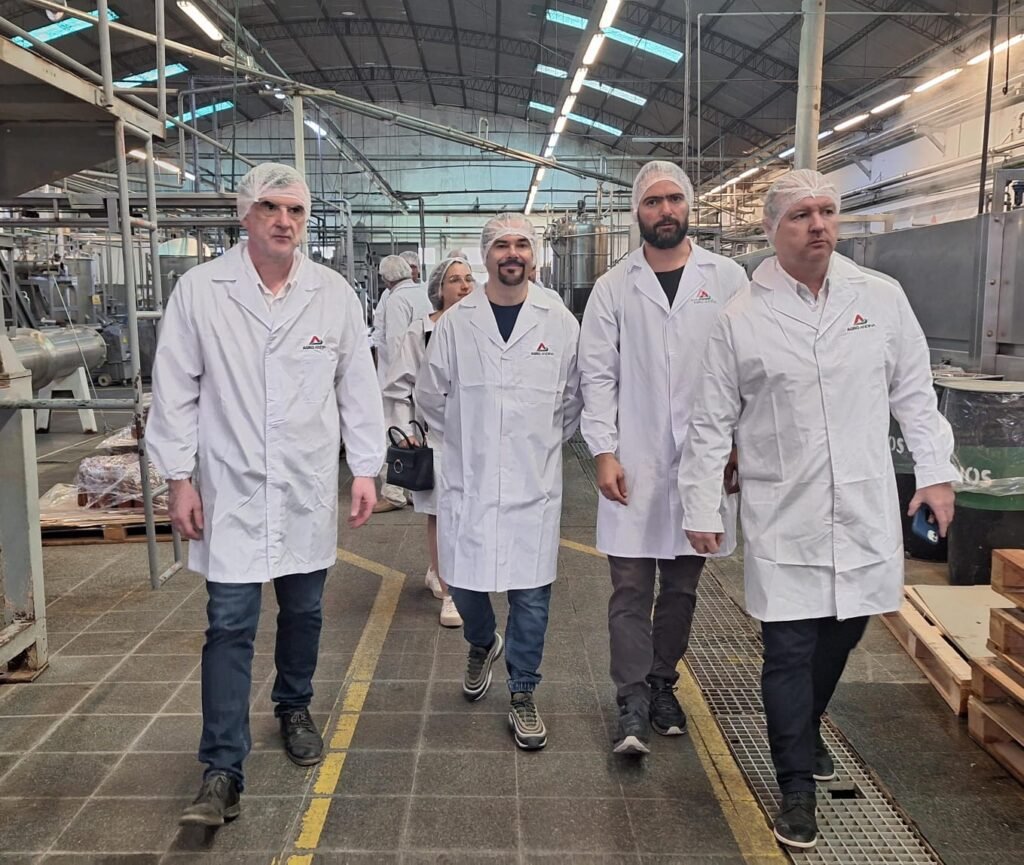 Agroandina recibió al embajador de Francia en Argentina para fortalecer el vínculo comercial internacional WhatsApp Image 2023 10 31 at 11.33.37 AM