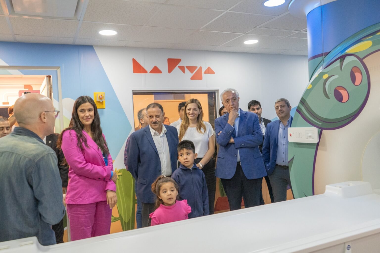 Quintela inauguró el resonador del Hospital de la Madre y el Niño IMG 20231130 WA0042