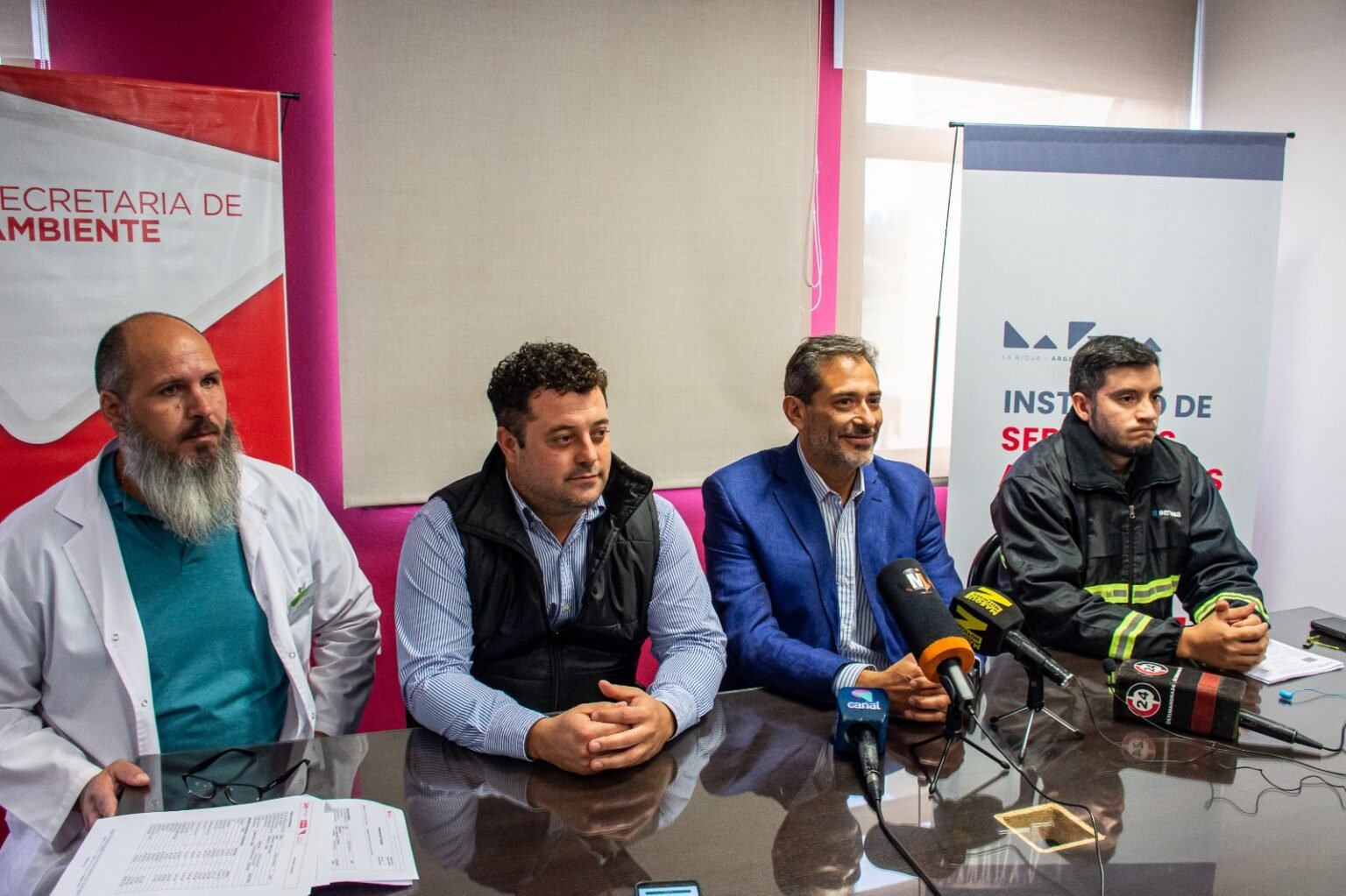 Ambiente descartó que muerte de flamencos sea por contaminación y continúa estudiando la causa WhatsApp Image 2023 11 01 at 1.46.39 PM