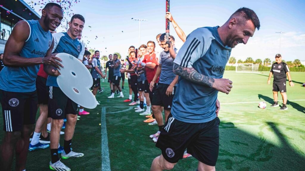 El plantel de Inter Miami homenajeó a Messi por el octavo Balón de Oro homenaje