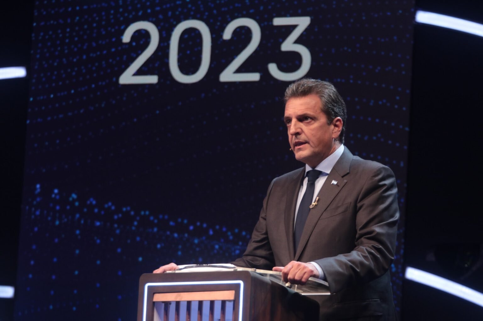 “Por sí o por no”, las preguntas constantes de Sergio Massa que buscaron incomodar a Javier Milei massa debate1