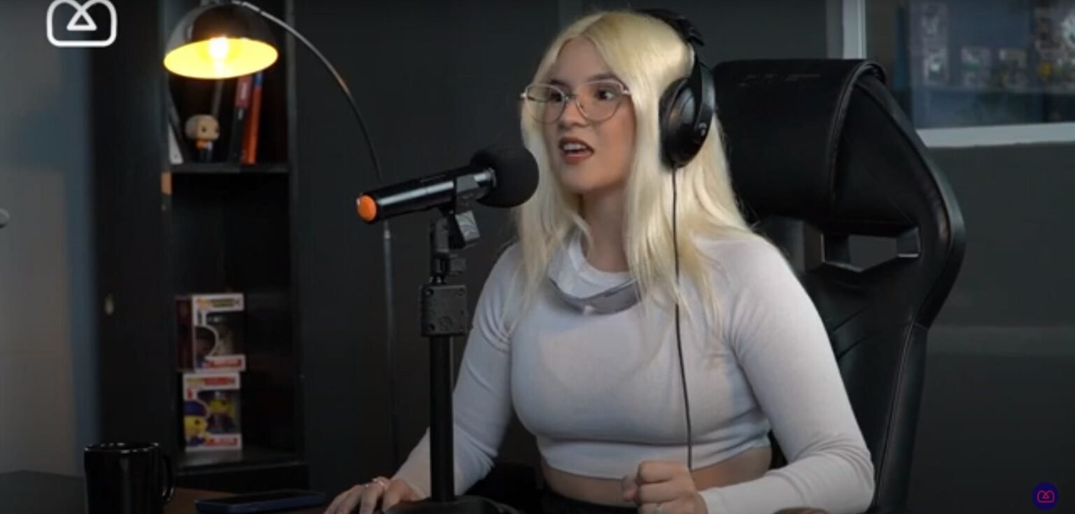 Lou Herrera en +IVA: una artista en ascenso WhatsApp Image 2023 12 08 at 10.08.04 AM