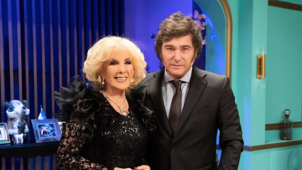 Milei defendió el DNU, criticó los cacerolazos y sostuvo que estaban «prearmados» mirtha mileijpg